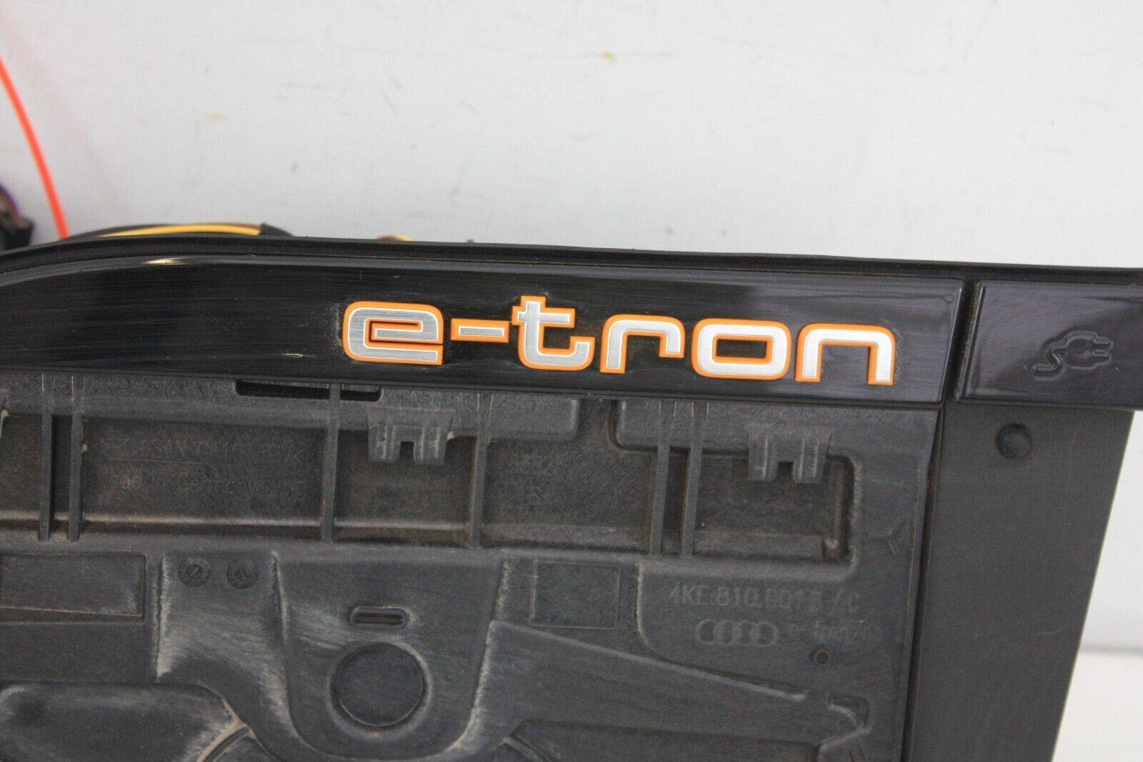 Audi-E-Tron-Front-Left-Side-Charging-Flap-Cover-4KE810001B-Genuine-175887434220-3