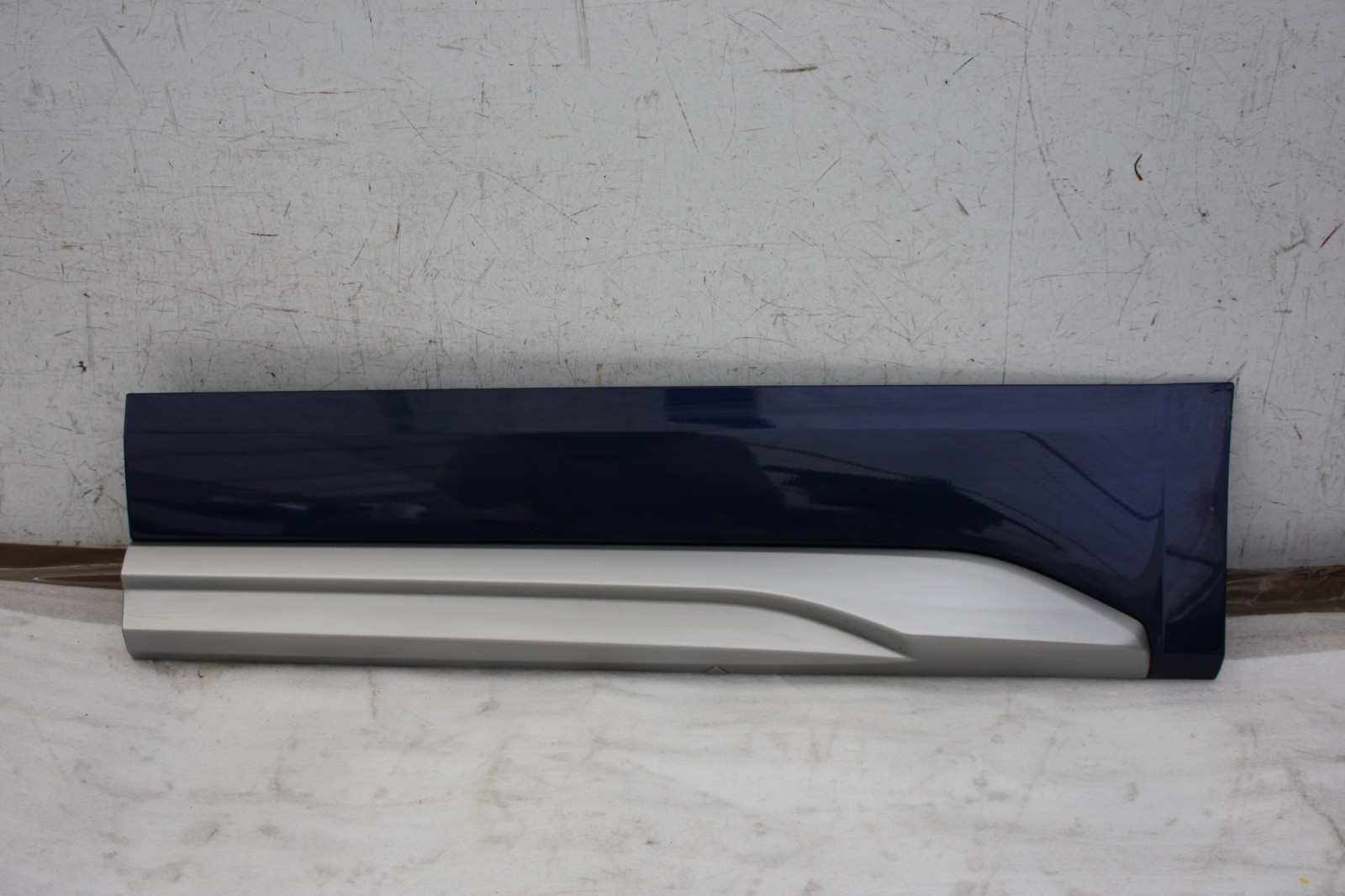 Audi Q5 Rear Left Door Moulding 2017 TO 2020 80A853969 Genuine