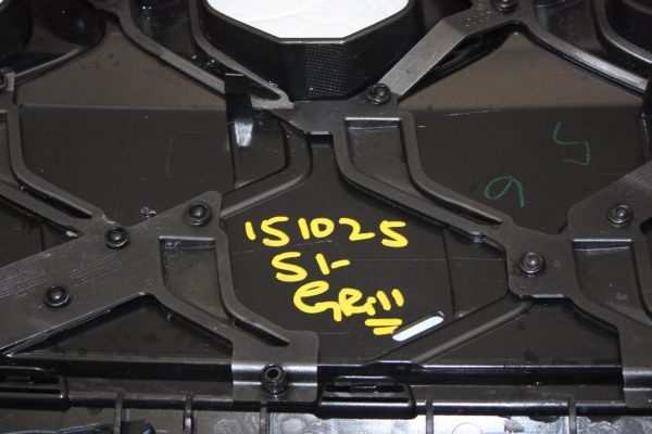Audi Q5 S Line Front Bumper Center Grill 2025 Onward 8MA853653C Genuine 178544804800 5