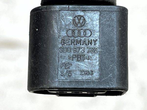 Audi Skoda VW Oil Level Sensor Wiring Harness Plug Connector 3D0973703 Genuine 6 Audi Skoda VW Oil Level Sensor Wiring Harness Plug Connector 3D0973703 Genuine 178420312240 7