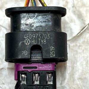 Audi VW Skoda Seat PDC Parking Distance Sensor Plug Connector 4F0973703 Genuine - Image 9
