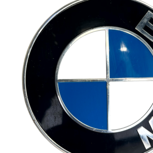 BMW 1 3 4 Series Front Emblem Badge Logo 728875204 Genuine - Image 4