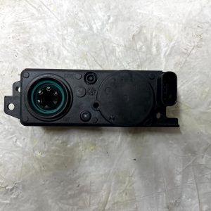 BMW 2 Series Active Tourer U06 Roller Blind Shutter Motor 51745A180E1 Genuine - Image 3