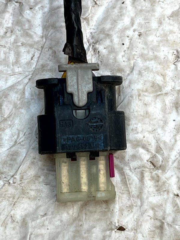 BMW 5 Series G30 G31 PDC Sensor Wiring Loom Plug Connector 2 1718644 1 Genuine 178436689820 4