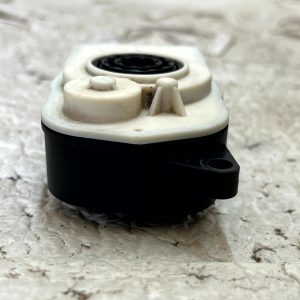 BMW 5 Series G30 Radiator Active Grille Actuator Motor 5811R1001 Genuine 13 BMW 5 Series G30 Radiator Active Grille Actuator Motor 5811R1001 Genuine - Image 5