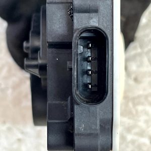 BMW 5 Series G30 Radiator Active Grille Actuator Motor 5811R1001 Genuine 15 BMW 5 Series G30 Radiator Active Grille Actuator Motor 5811R1001 Genuine - Image 7