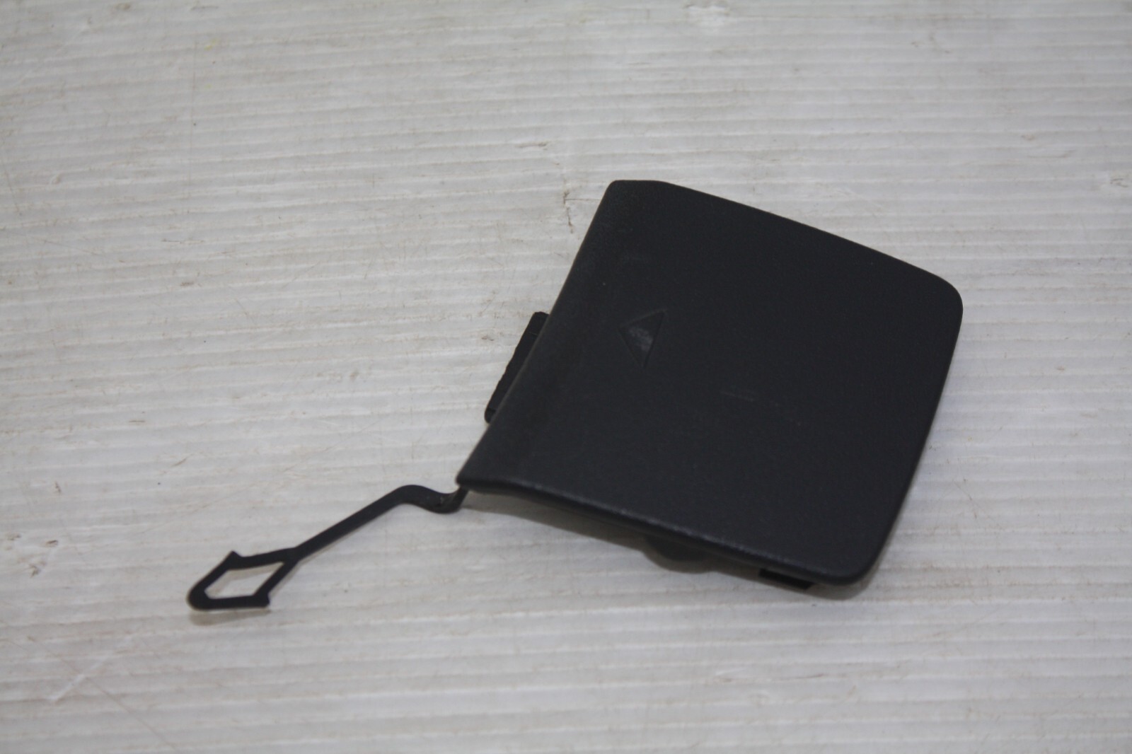 BMW X1 F48 F49 Rear Bumper Tow Cover 2015 To 2019 51127361233 Genuine