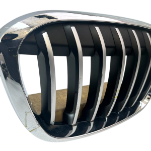 BMW X1 F48 Front Right Side Kidney Grille 2015 TO 2019 7354824 Genuine - Image 3