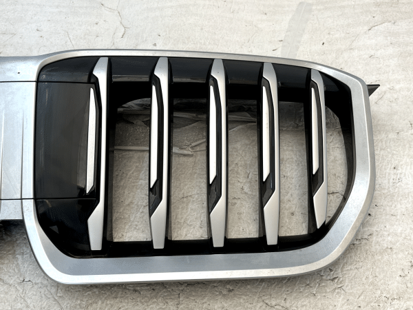 BMW X1 U11 U12 Front Upper Radiator Grille 2022 ON 5A0BB85 Genuine 178515877650 5