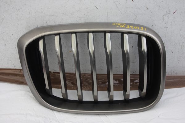 BMW-X3-G01-Front-Bumper-Right-Side-Kidney-Grill-8091726-Genuine-DAMAGED-177494221000