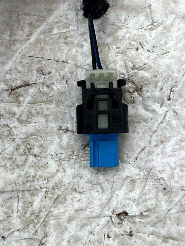 BMW X3 G01 X5 G05 Impact Sensor Wiring Harness Plug Connector 7617206 Genuine 178525050840 4