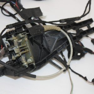 BMW X5 E70 Rear Right Exterior Door Handle carrier with loom 2007 -2013 7184662 - Image 4