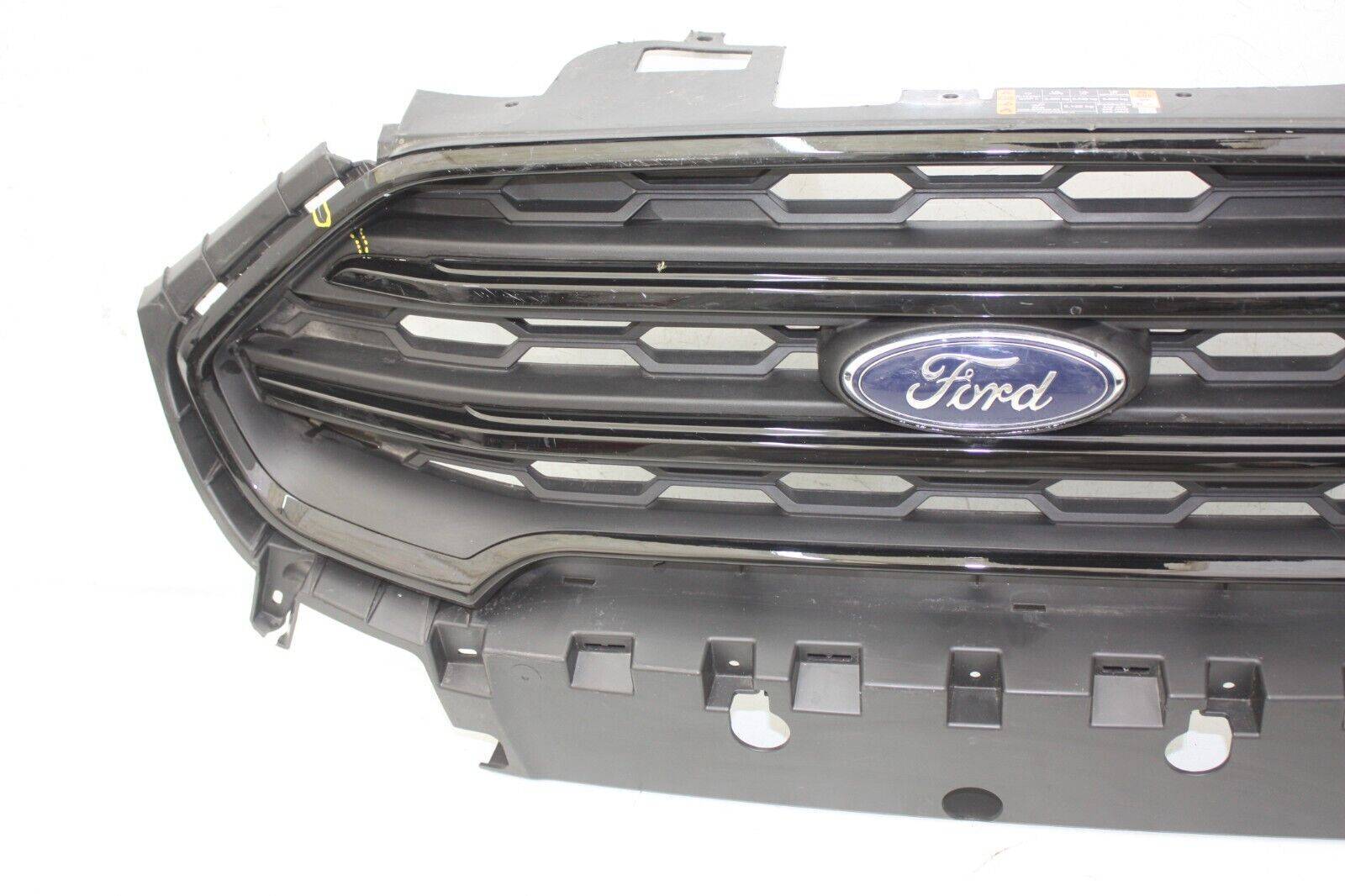 Ford-Ecosport-Front-Bumper-Grill-2018-ON-GN15-17B968-E-Genuine-DAMAGED-176635136040-3