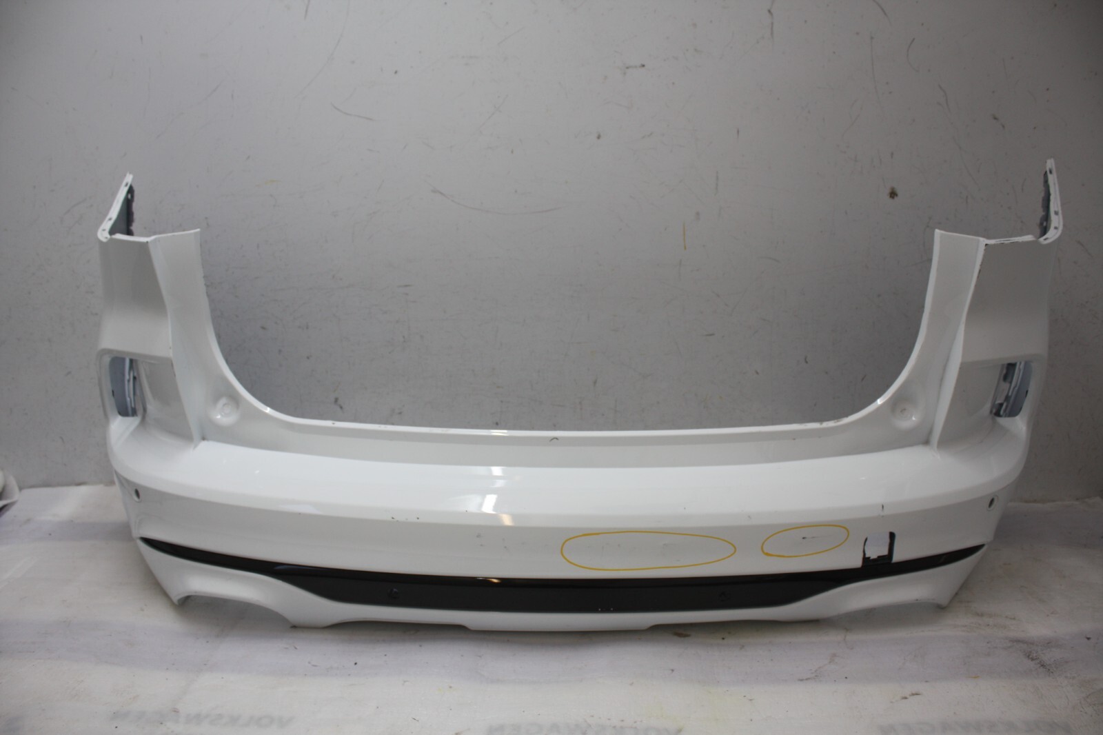 Ford Kuga ST Line Rear Bumper 2020 TO 2024 LV4B-17A894-DJ Genuine *DAMAGED*