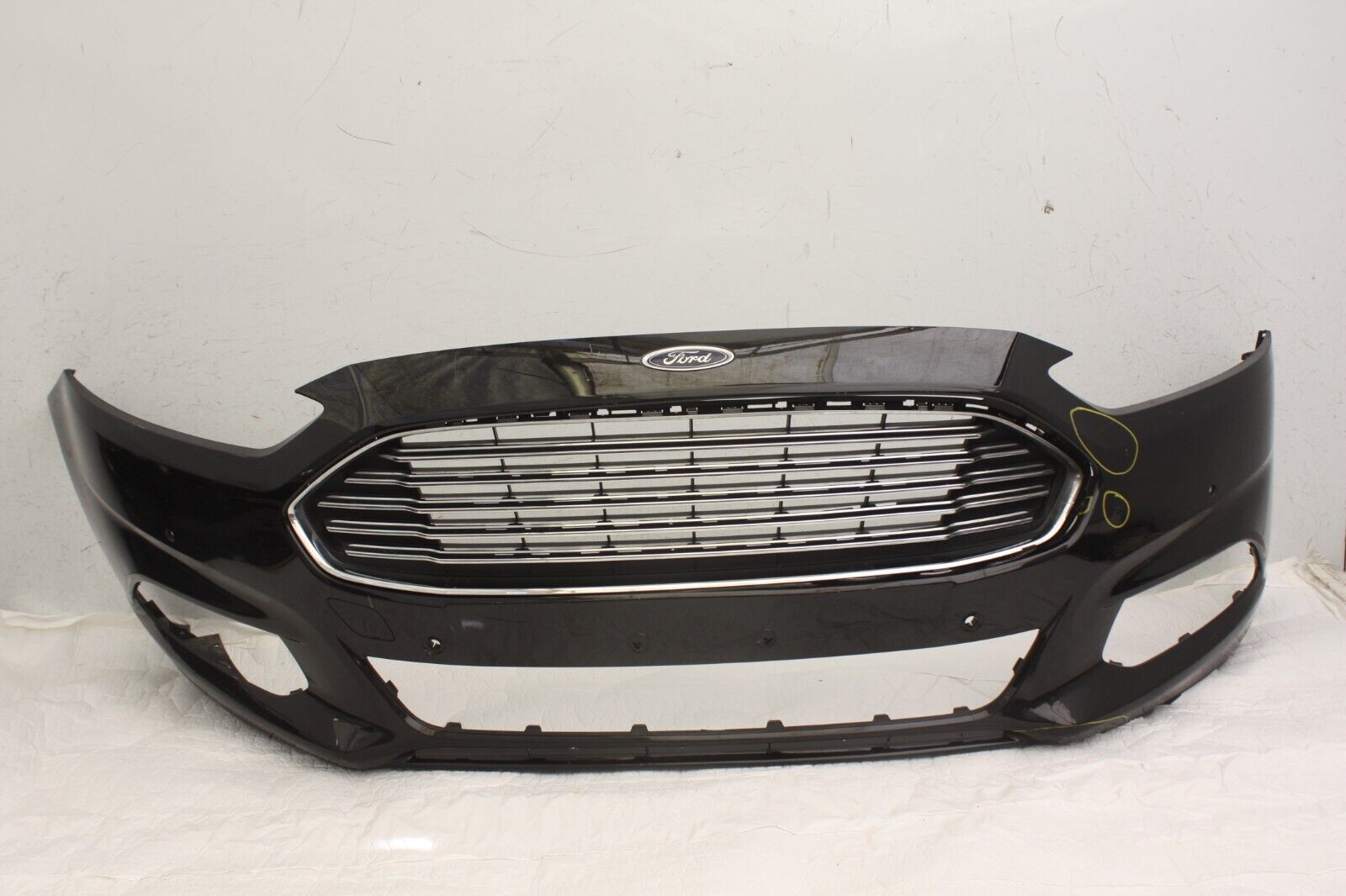 Ford Mondeo MK5 Front Bumper 2015 TO 2019 DS73-17757-J Genuine *DAMAGED*