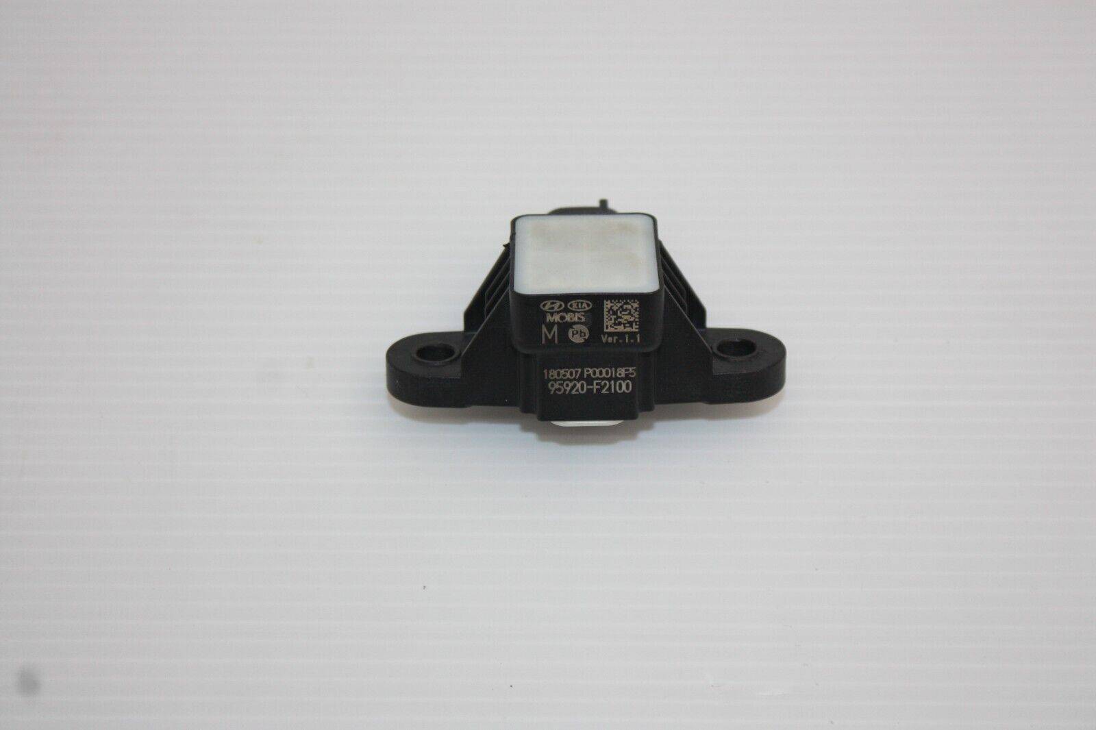 Hyundai-Ioniq-Right-Airbag-Sensor-95920-F2100-Genuine-175437575800-4