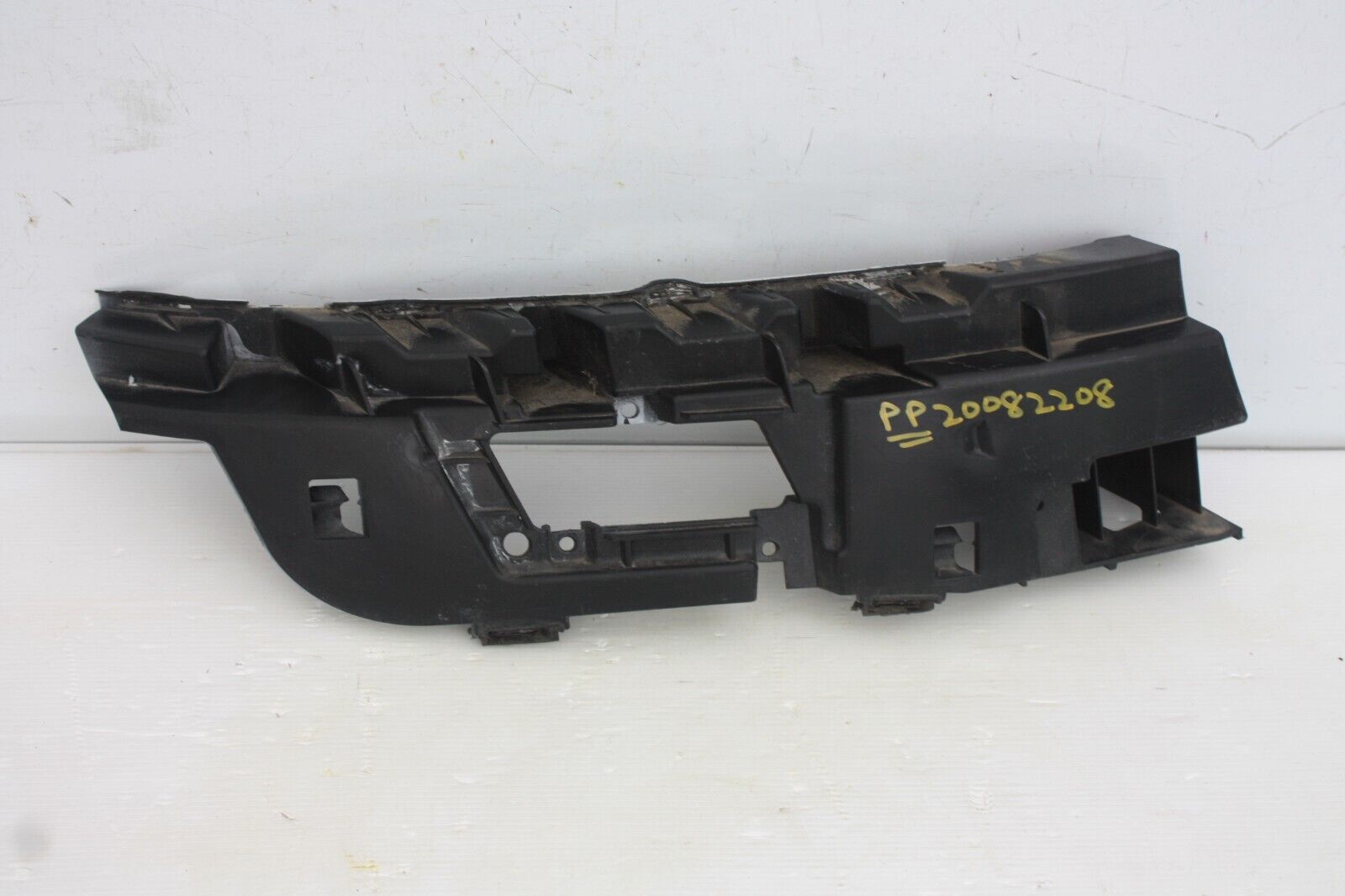 Jaguar F Pace Front Bumper Right Bracket 2016 on HK83-17C862-AA Genuine