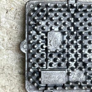 Jaguar F Pace X761 LED Headlight Ballasts Control Module MX63-13E005-BA Genuine - Image 4