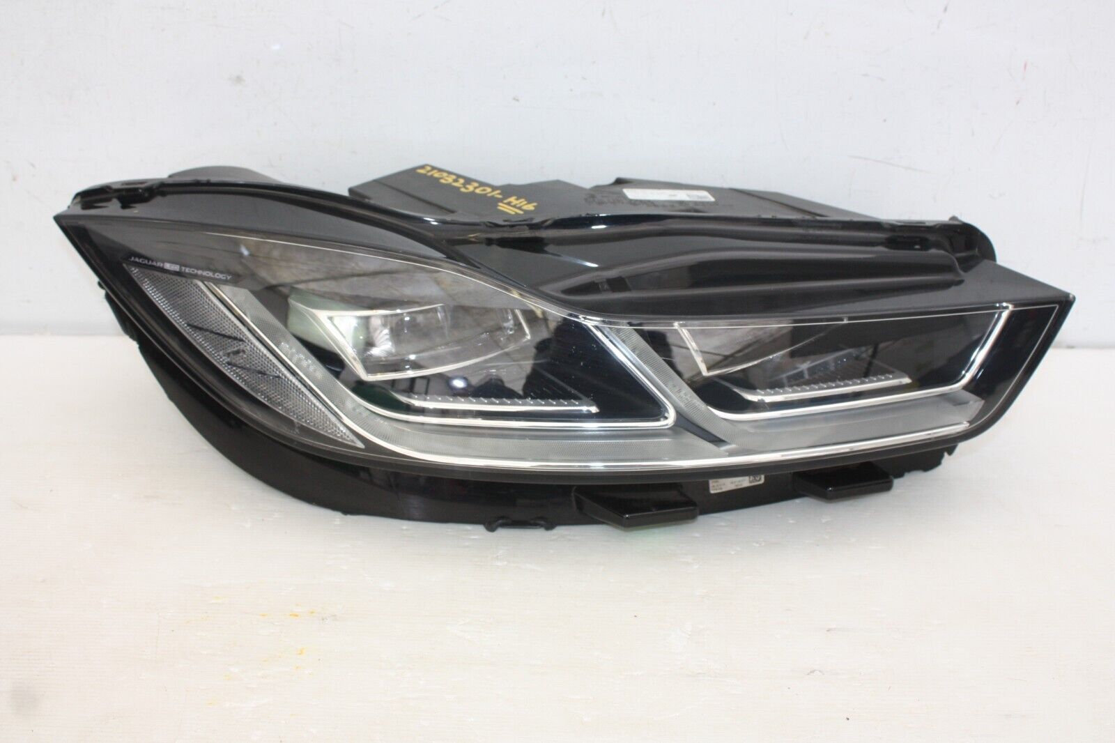 Jaguar I Pace X590 Right Side LED Headlight 19 J9D3-13W029-GA Genuine *DAMAGED*