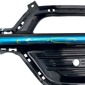 Kia Niro EV Rear Bumper Right Side Reflector Grille 2022 ON 8662404010 Genuine - Image 3