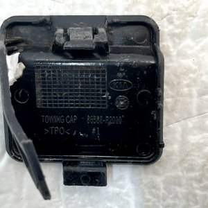 Kia Sorento Mk4 Front Bumper Tow Cover 2020 TO 2024 86588-P2010 Genuine - Image 7