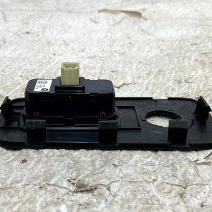 Kia Sorento Mk4 Rear Seat Control Switch 2020 Onward 857A2-P2100 Genuine - Image 9