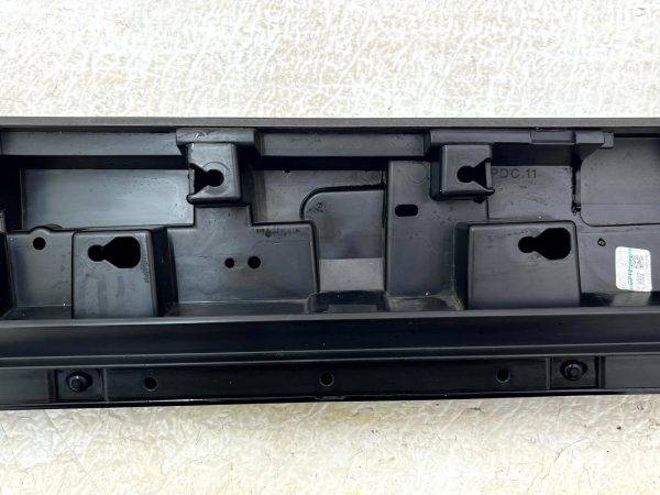 LR Range Rover Sport Front Left Door Moulding Trim 18 22 M8E2 21065 AH Genuine 178510567790 10