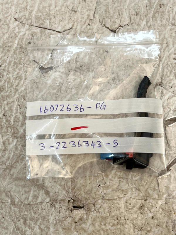 Land Rover Defender Discovery Parking Sensor Plug Connector 3 2236343 5 Genuine 178445300590 9