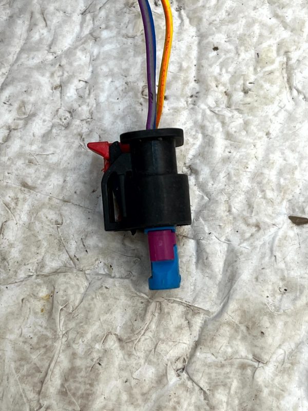 Land Rover Defender Discovery Parking Sensor Plug Connector 322363435 Genuine 4 Land Rover Defender Discovery Parking Sensor Plug Connector 322363435 Genuine 178447845130 5