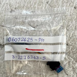 Land Rover Defender Discovery Parking Sensor Plug Connector 322363435 Genuine 17 Land Rover Defender Discovery Parking Sensor Plug Connector 322363435 Genuine - Image 9