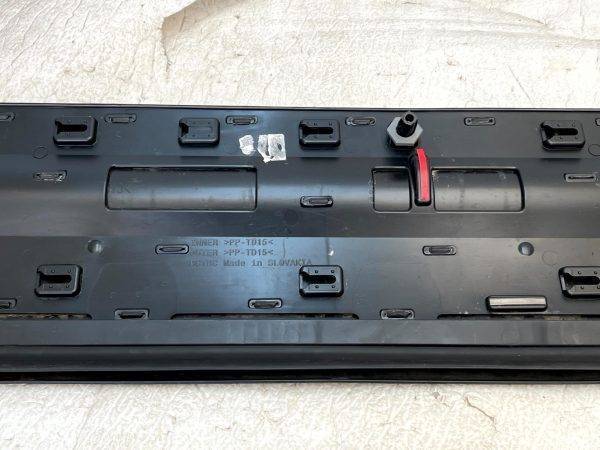 Land Rover Defender L663 Front Left Door Molding Trim 20 ON L8B2-21065-C Genuine 9 Land Rover Defender L663 Front Left Door Molding Trim 20 ON L8B2 21065 C Genuine 178430132580 10