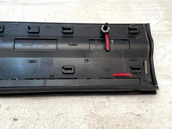 Land Rover Defender L663 Front Left Door Molding Trim 20 ON L8B2-21065-C Genuine 11 Land Rover Defender L663 Front Left Door Molding Trim 20 ON L8B2 21065 C Genuine 178430132580 12