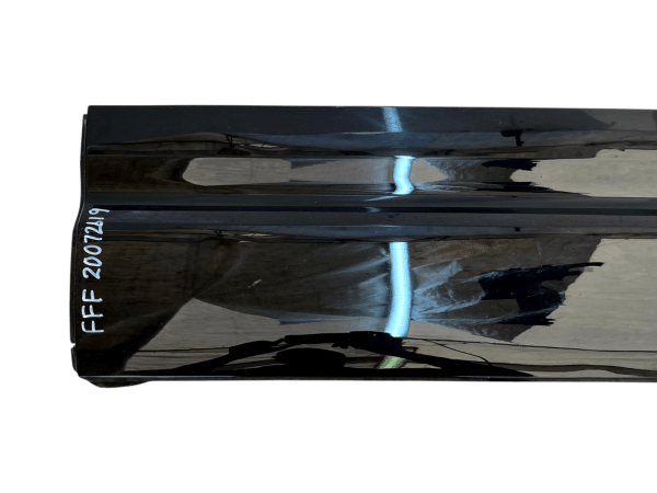 Land Rover Defender L663 Front Left Door Molding Trim 20 ON L8B2-21065-C Genuine 1 Land Rover Defender L663 Front Left Door Molding Trim 20 ON L8B2 21065 C Genuine 178430132580 2