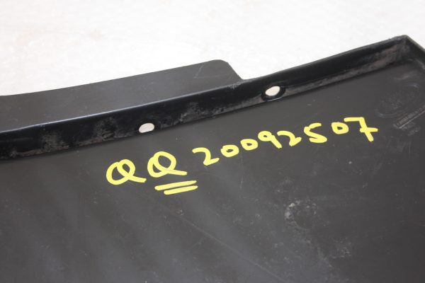 Land Rover Defender L663 Rear Right Mud Flap L8BM 286A12 BB Genuine 178522158430 9