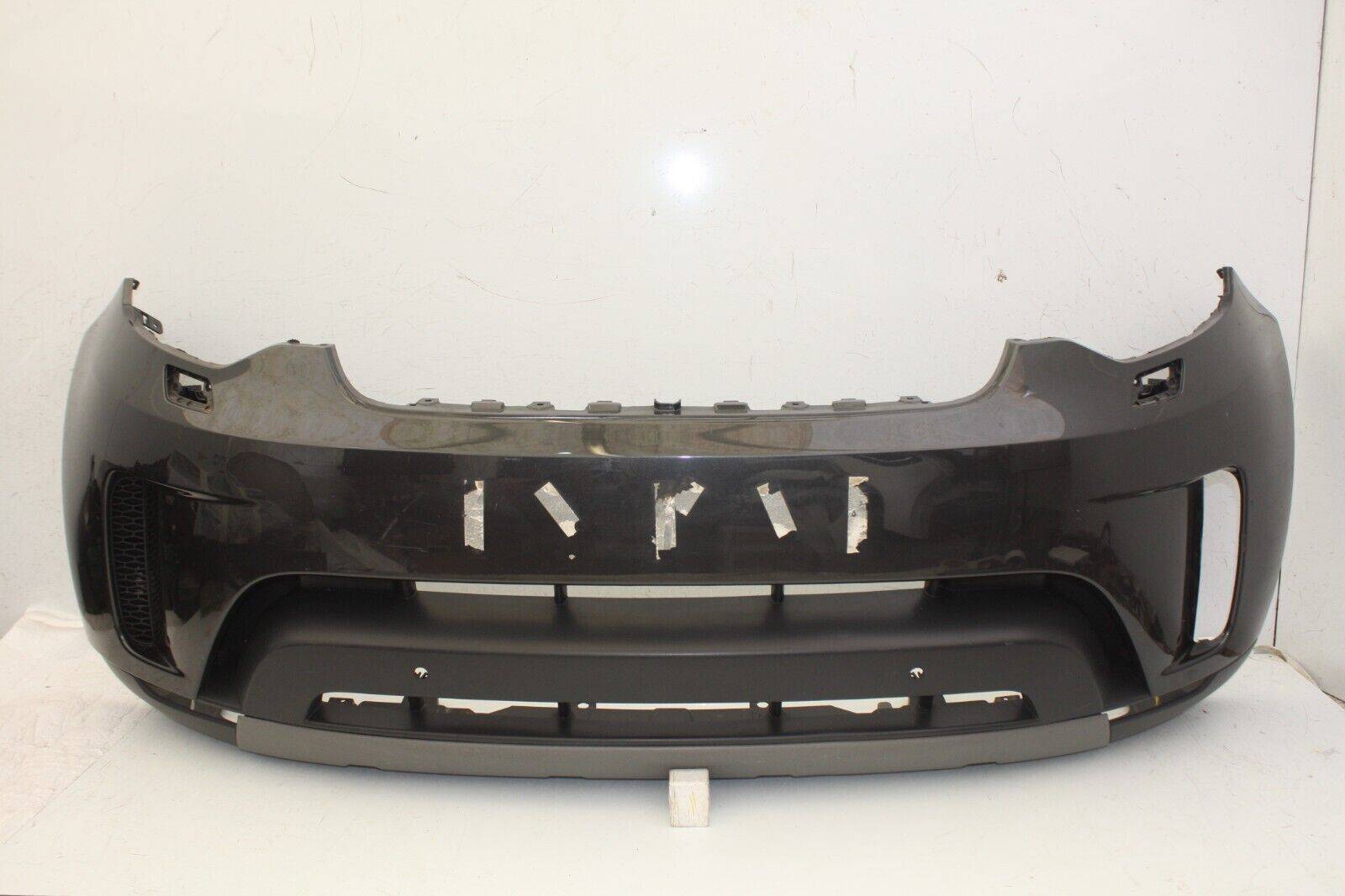 Land-Rover-Discovery-Front-Bumper-2017-ON-Genuine-176607784000