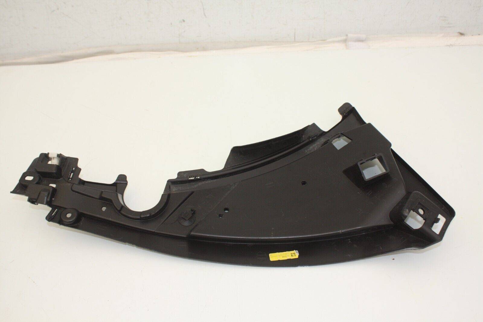 Land-Rover-Discovery-Front-Bumper-Left-Bracket-MY42-16F073-AA-Genuine-176599470370-8