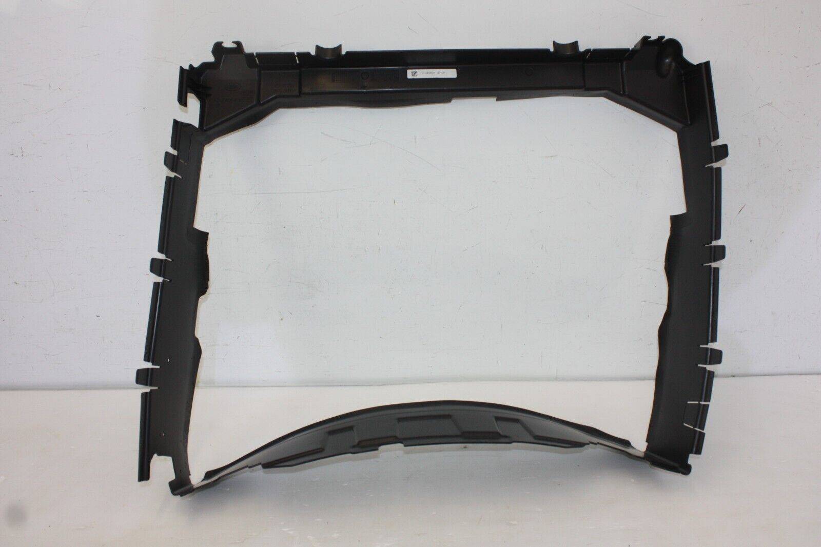 Land-Rover-Discovery-L462-Radiator-Surround-HY32-8C464-A-Genuine-175857420360-7