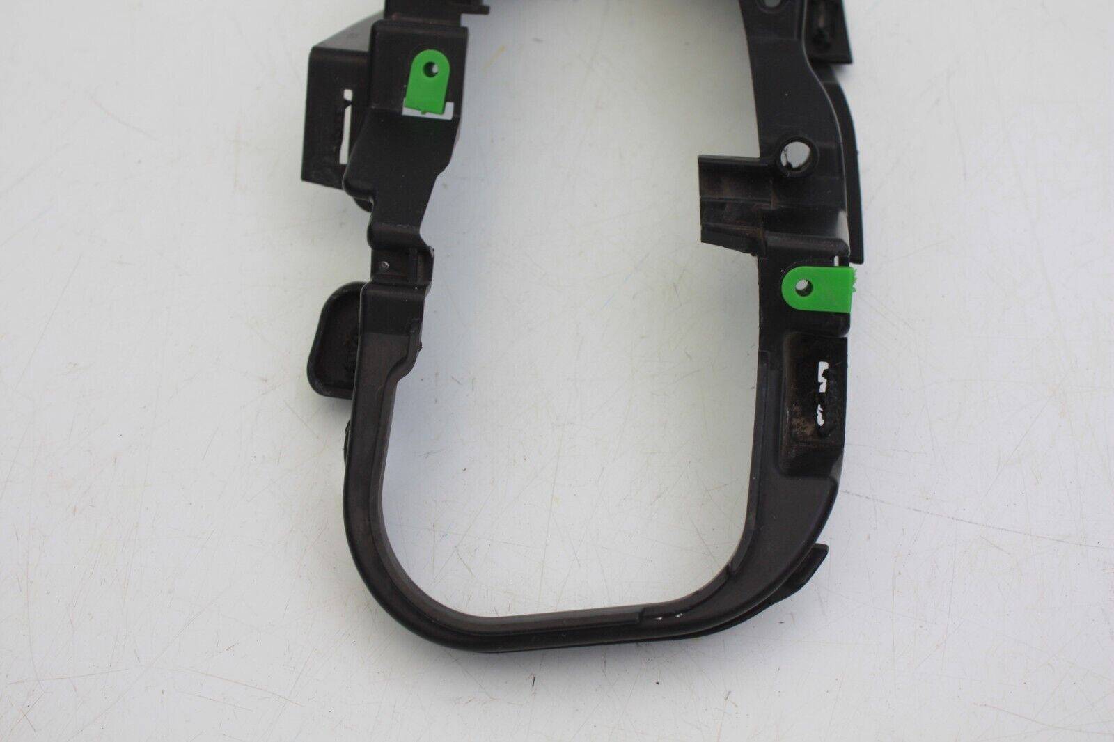 Land-Rover-Discovery-Sport-Front-Bumper-Right-Fog-Light-Bracket-15-TO-19-Genuine-176611421180-6