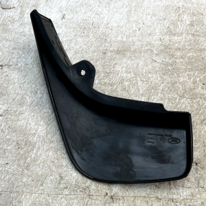 Land Rover Range Rover L460 Rear Right Mud Flap M8EM-16L586-AE Genuine - Image 7