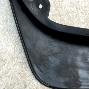 Land Rover Range Rover L460 Rear Right Mud Flap M8EM-16L586-AE Genuine - Image 8