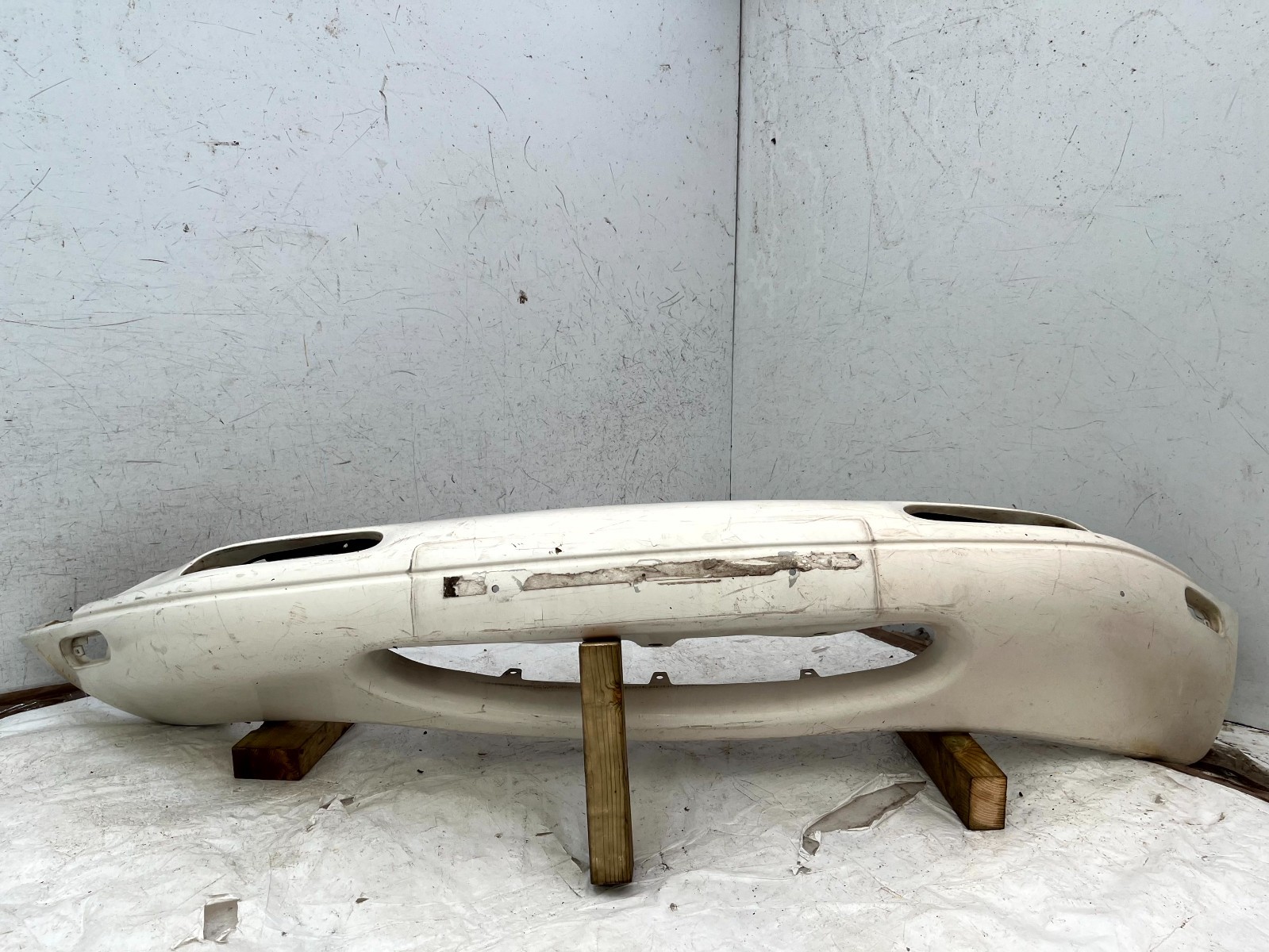 Mazda MX-5 Front Bumper 1990 TO 1998 NA01-50031 Genuine *DAMAGE*