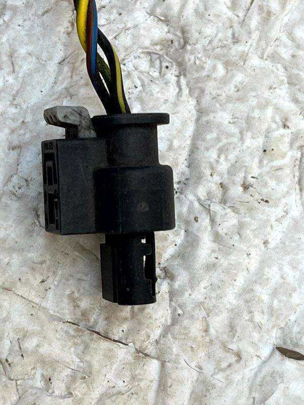Mercedes A B C E CLA GLA PDC Parking Sensor Plug Connector A0225452426 Genuine 178439616550 5