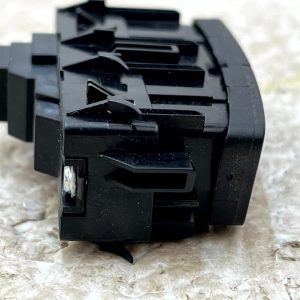 Mercedes A Class W176 Front Right Center Locking Door Switch A2049058502 Genuine - Image 5