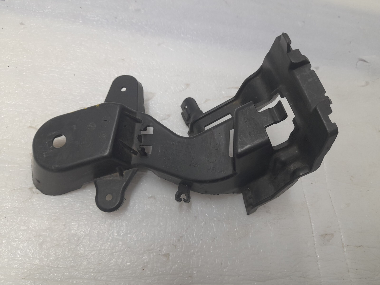 Mercedes C Class S205 Rear Bumper Left Bracket 2014 TO 2018 A2058851114 Genuine