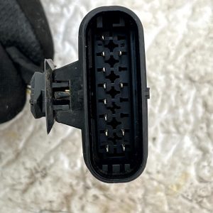Mercedes C Class W204 PDC Parking Sensor Loom Plug Connector A0001534524 Genuine - Image 8