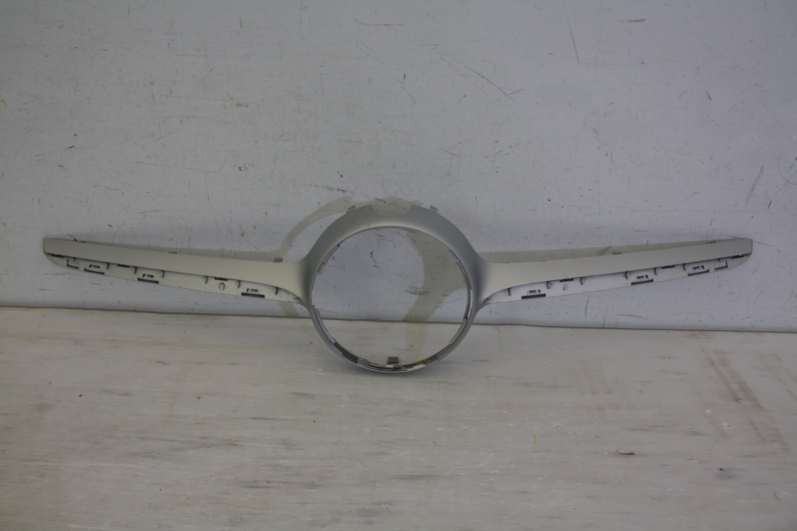 Mercedes C Class W205 AMG Front Bumper Grill Trim 2014-2018 A2058880560 Genuine