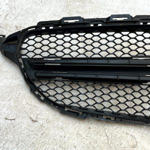 Mercedes C Class W205 AMG Front Bumper Grille 2014 TO 2018 A2058881900 Genuine - Image 3