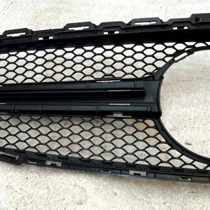 Mercedes C Class W205 AMG Front Bumper Grille 2014 TO 2018 A2058881900 Genuine - Image 4