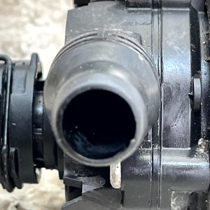 Mercedes C-Class W205 Auxiliary Water Pump W/ Hose Pipe 2014-2018 A0005004386 - Image 13