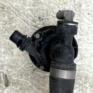 Mercedes C-Class W205 Auxiliary Water Pump W/ Hose Pipe 2014-2018 A0005004386 - Image 3